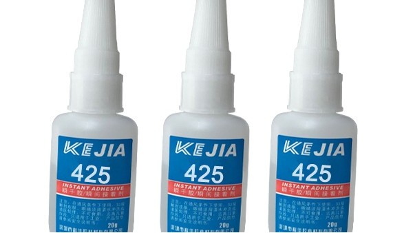 耐水快（kuài）幹膠KJ-425的（de）性能特征及使（shǐ）用方法
