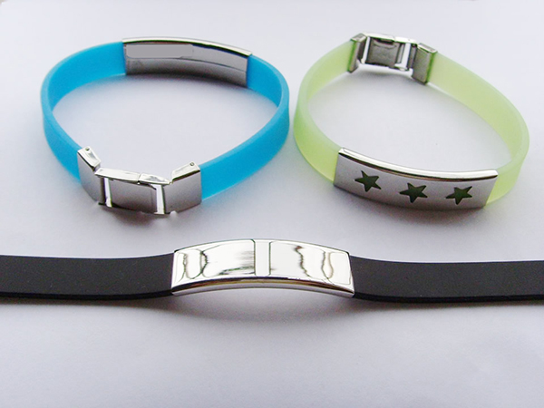 怎（zěn）麽挑選鋁合（hé）金（jīn）粘塑膠（jiāo）膠水