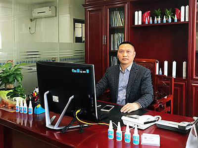 科（kē）佳-董事長形象（xiàng）