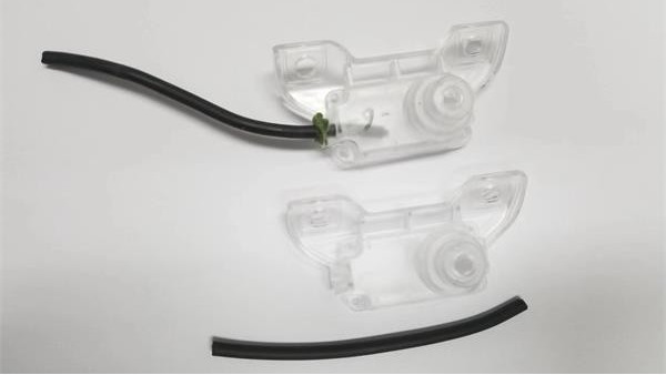 TPE線材粘PC外殼耐鹽霧粘塑料AB膠應用案（àn）例