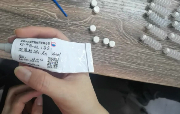 矽膠粘ABS 尼龍 3E