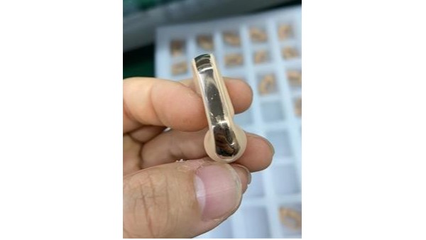 矽膠粘不鏽鋼慢（màn）幹矽膠（jiāo）膠水應用案例-矽膠粘金屬膠水