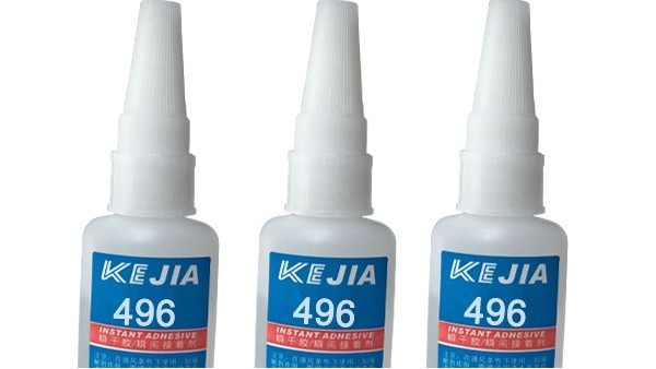 粘金（jīn）屬快幹膠使用過（guò）程中需要注意哪些事項