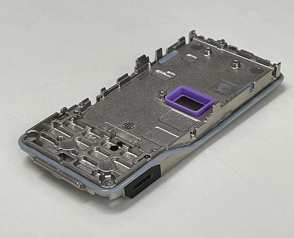 粘金屬防水應用