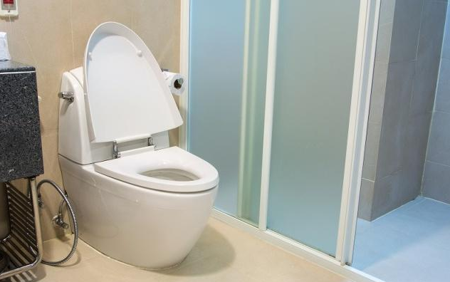 安裝馬桶矽膠膠水