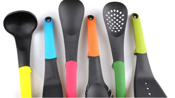 矽膠粘（zhān）塑膠，有哪幾種粘接方法？