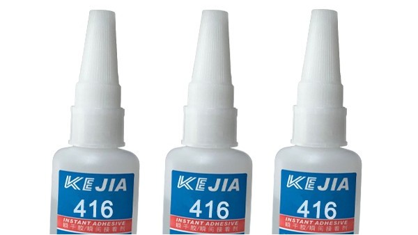 粘接塑料與金屬（shǔ）膠水使用時需要注意哪些問題