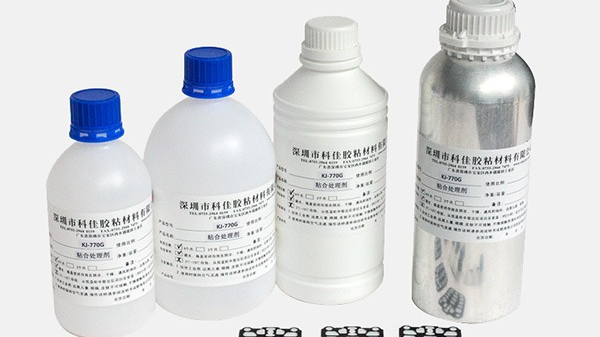 膠（jiāo）粘矽膠用快幹膠粘不住，是膠水（shuǐ）有問題嗎？