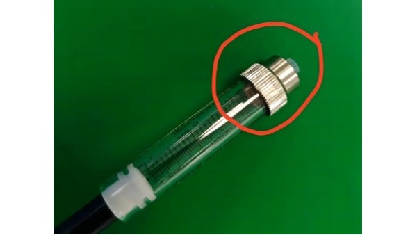 鋁合金粘不鏽鋼慢（màn）幹矽膠（jiāo）膠水應用案例-慢幹矽（guī）膠膠水