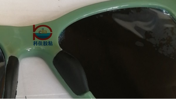 硬塑料用（yòng）什麽膠水粘最結實