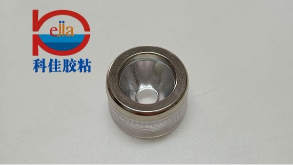 PC粘金屬膠水助（zhù）力多功能車載手電筒，隨時解救您的安全