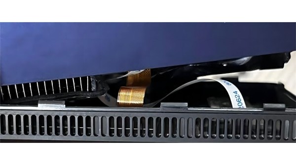 ABS+PC塑膠殼扣位加固慢幹矽膠膠水應用案例-慢幹矽膠膠（jiāo）水